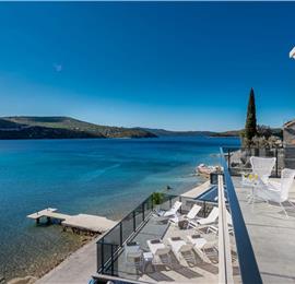 4 bedroom luxury beachfront villa with infinity pool in Slano, Dubrovnik region sleeps 8-10